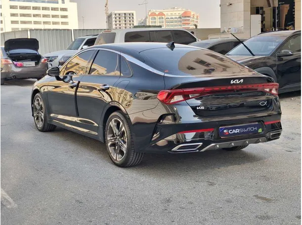 Car image 7