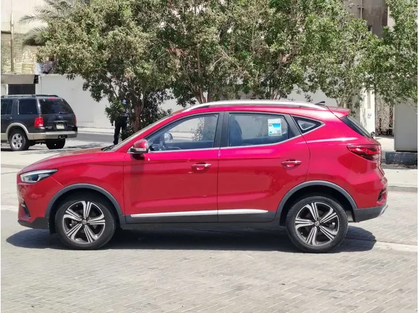 Car image 8