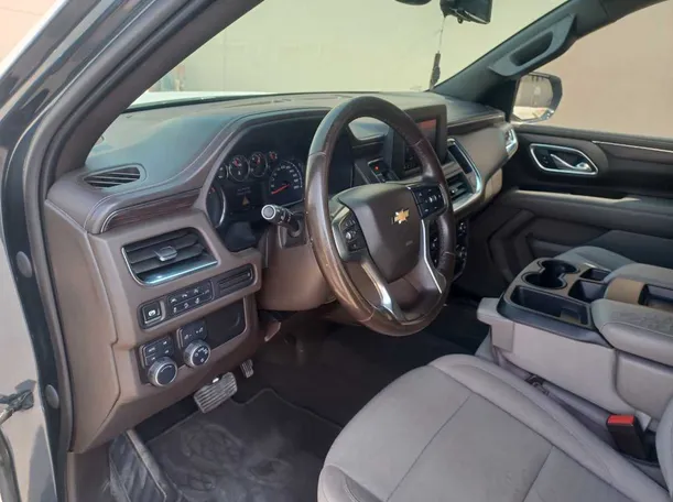 Car image 11