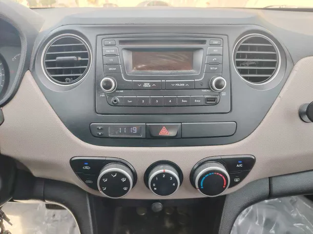 Car image 20