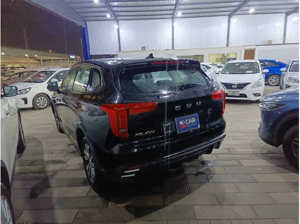 Car image 7