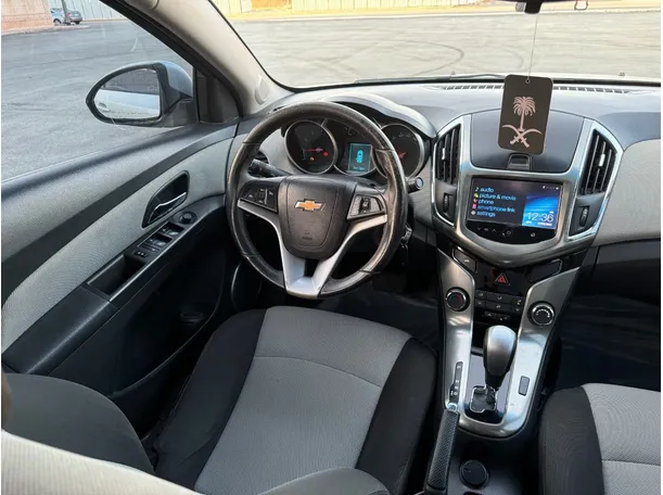 Car image 20