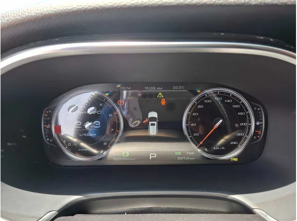 Car image 17