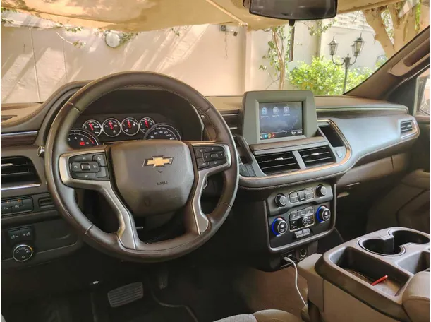 Car image 30