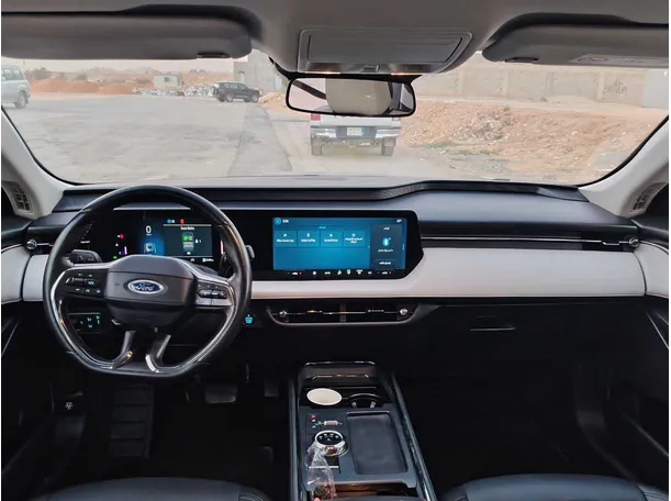 Car image 21