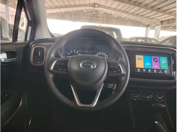 Car image 21