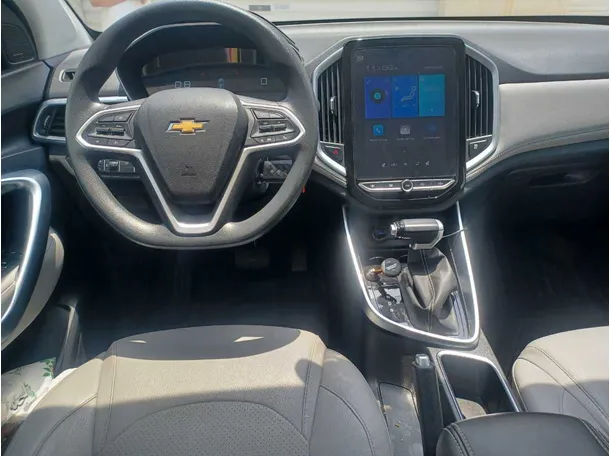 Car image 16