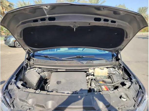 Car image 30