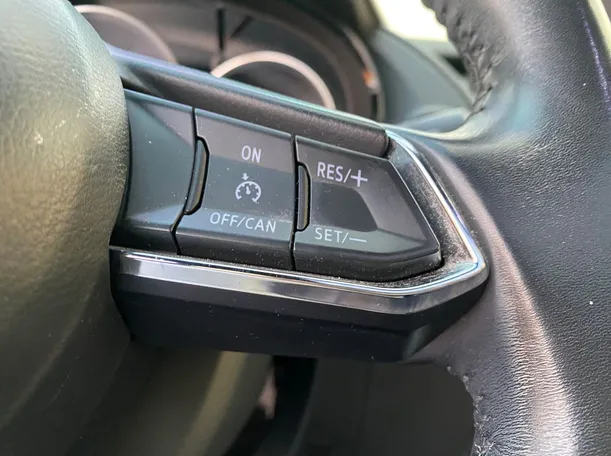 Car image 24