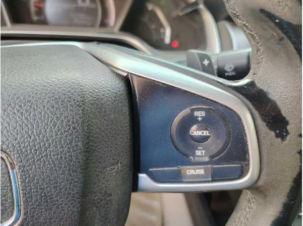 Car image 36