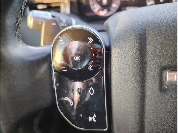Car image 35