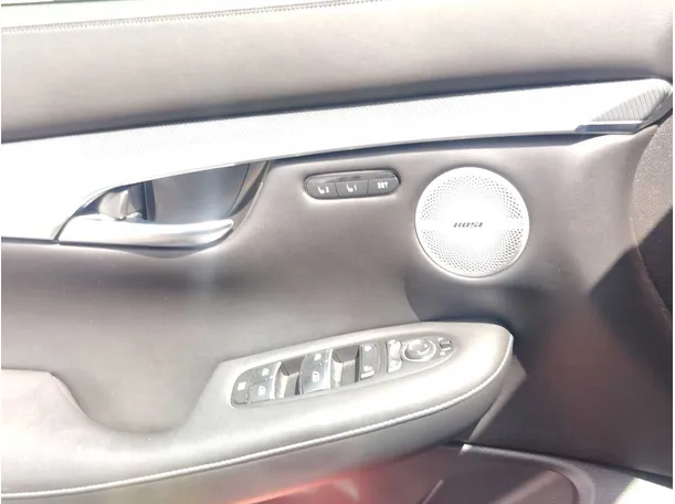 Car image 28