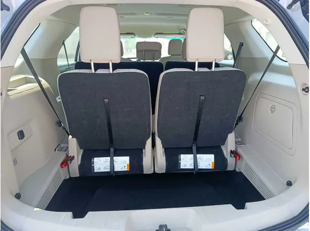 Car image 29