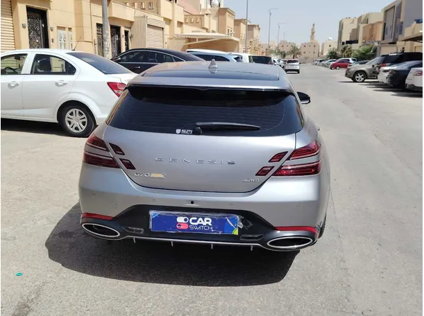 Car image 6