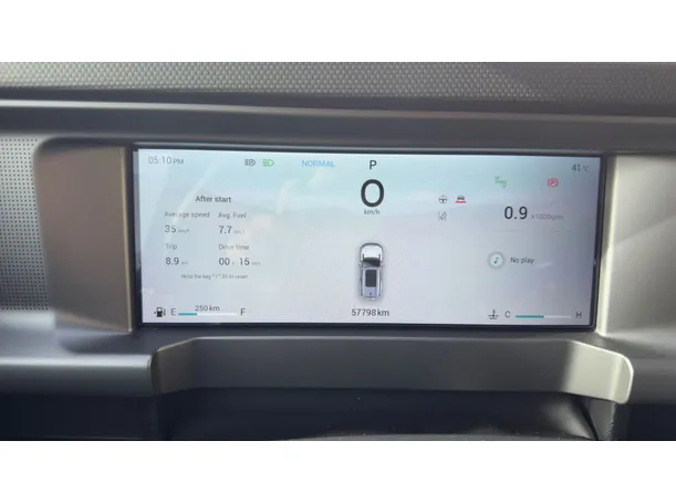Car image 19