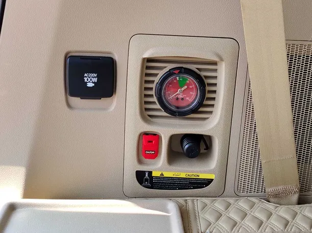 Car image 38