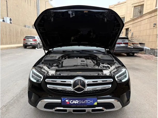 Car image 30