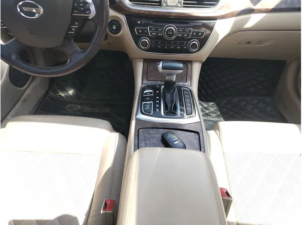 Car image 23