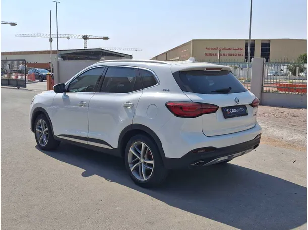 Car image 7