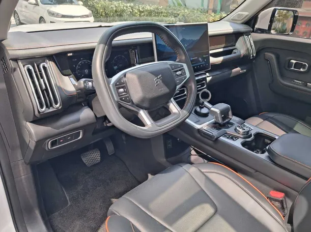 Car image 11
