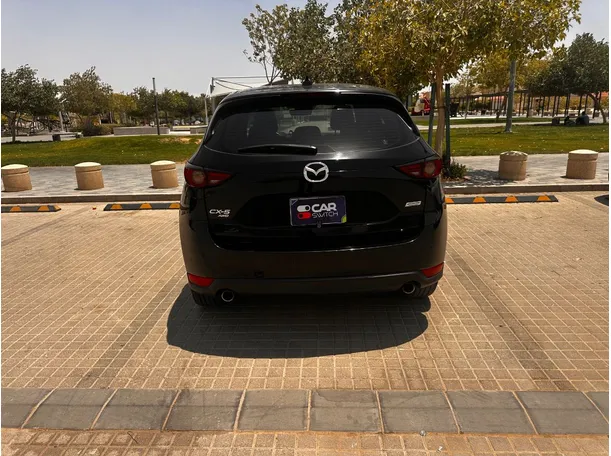 Car image 6