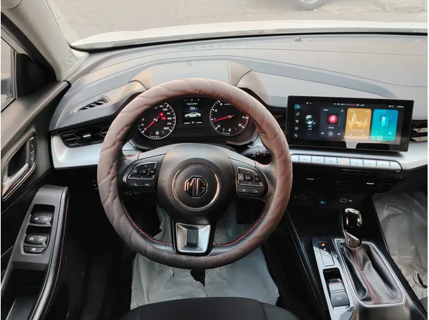 Car image 23