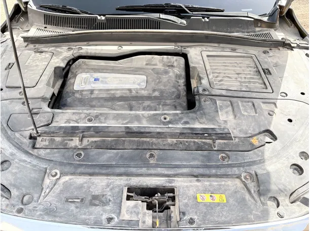 Car image 27
