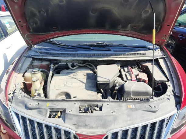 Car image 19