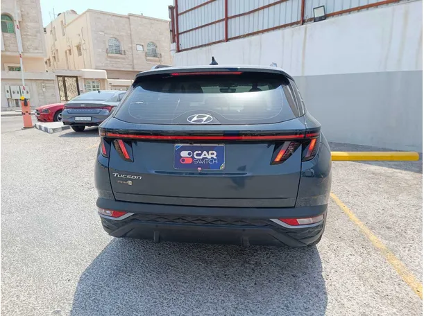 Car image 6