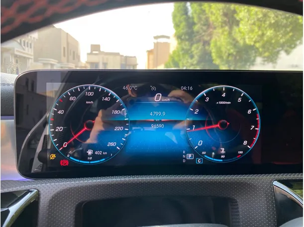 Car image 19
