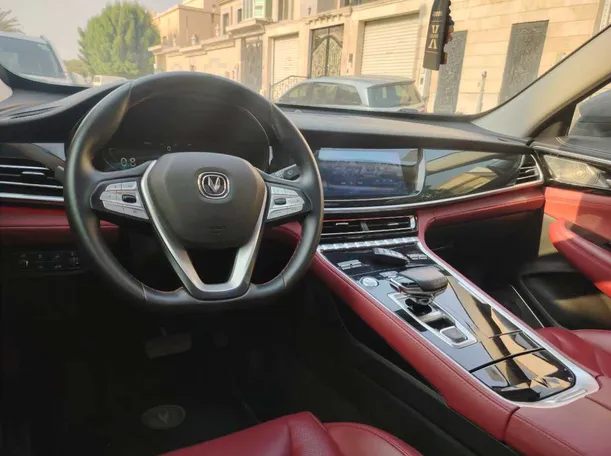 Car image 32