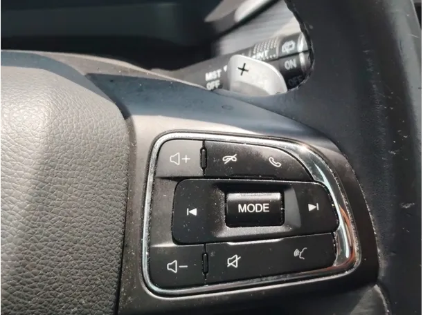 Car image 29