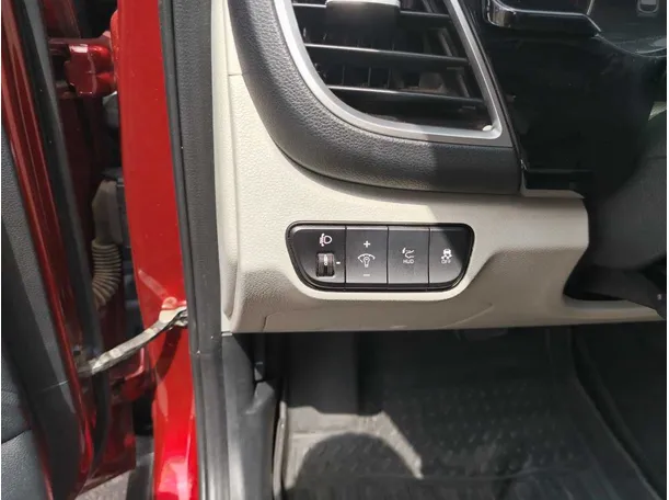 Car image 39