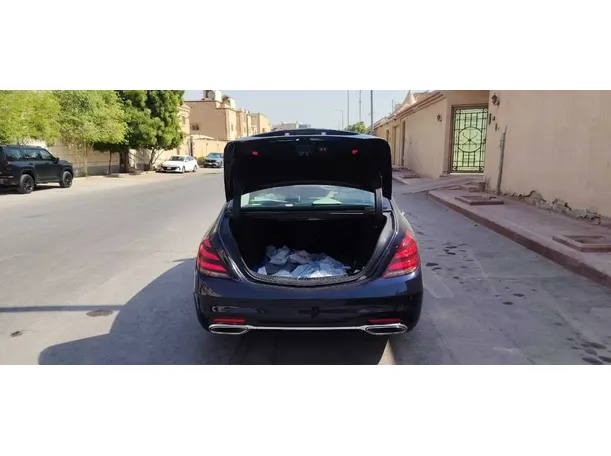 Car image 23