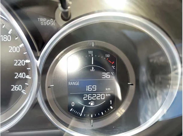 Car image 29