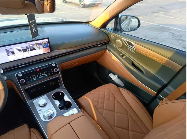 Car image 42