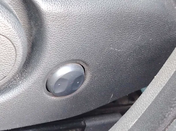 Car image 29