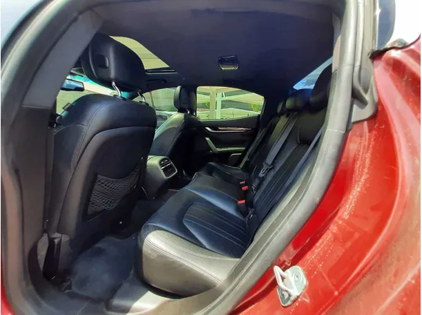 Car image 13