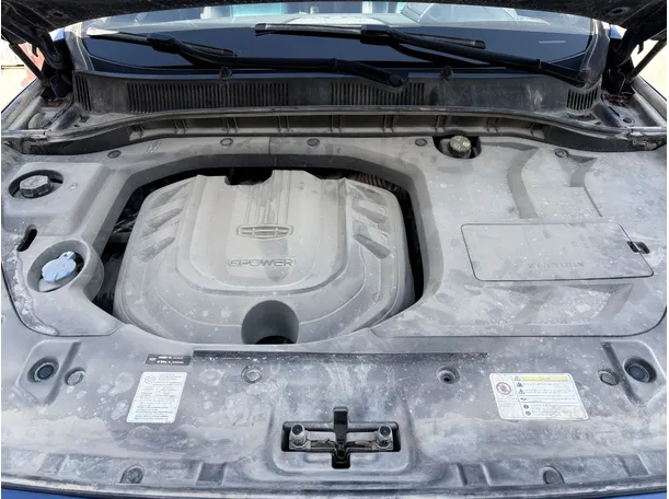 Car image 26