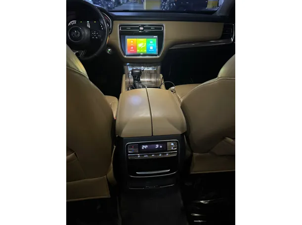 Car image 22