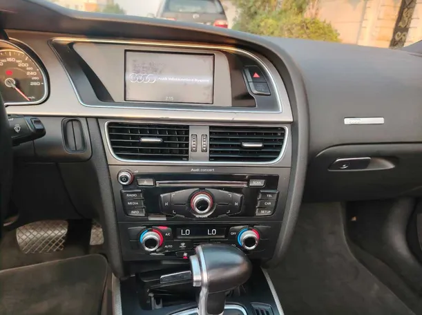 Car image 22