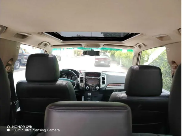 Car image 29