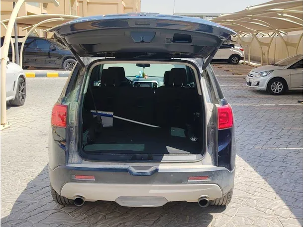 Car image 24