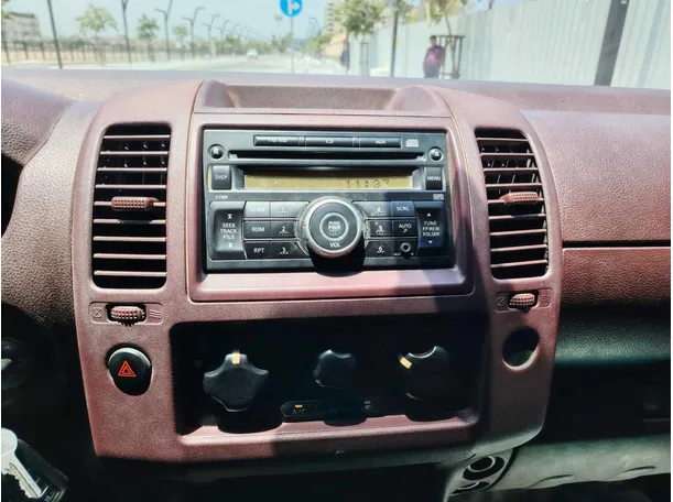 Car image 25