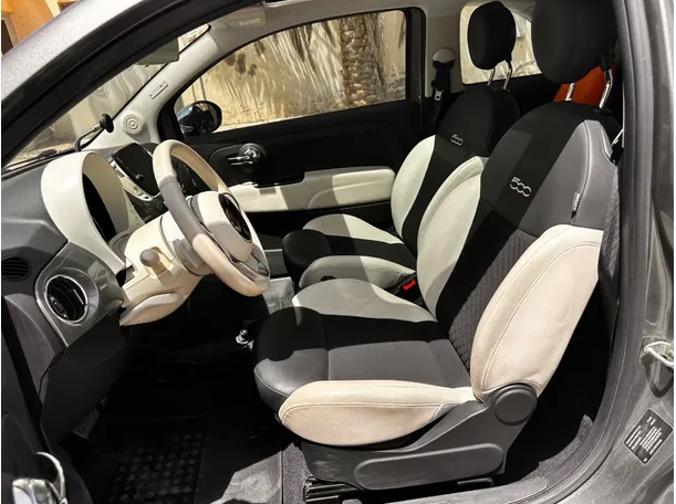 Car image 12
