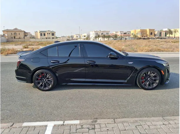 Car image 8