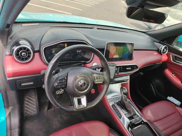 Car image 13
