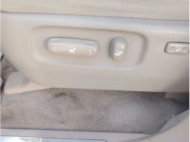 Car image 29