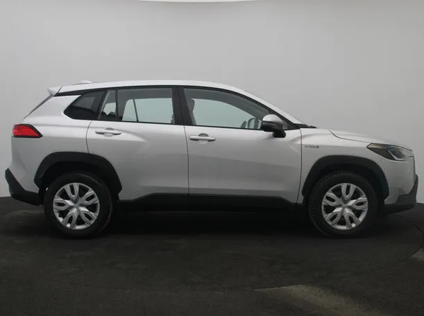 Car image 13