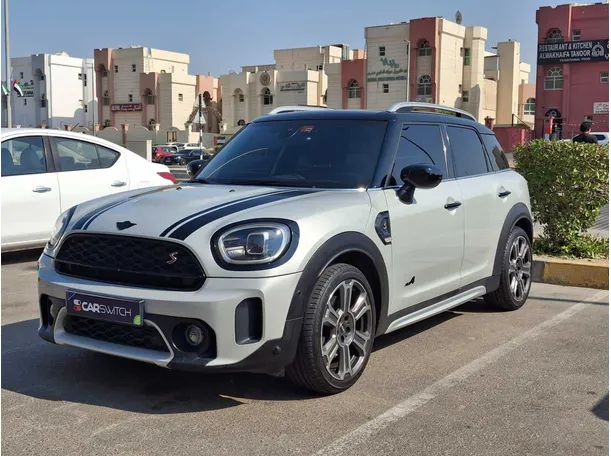 2023 ميني كونتريمان في الإمارات